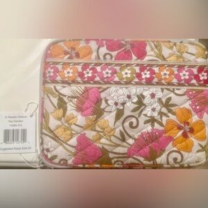Vera Bradley Tea Garden E-reader sleeve New with tags $34